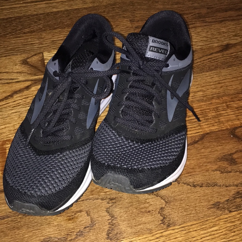 Brooks Revel Tennis Shoes